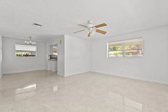 $2,000 | 211 Sunrise Avenue, Unit 5, Lantana, FL 33462