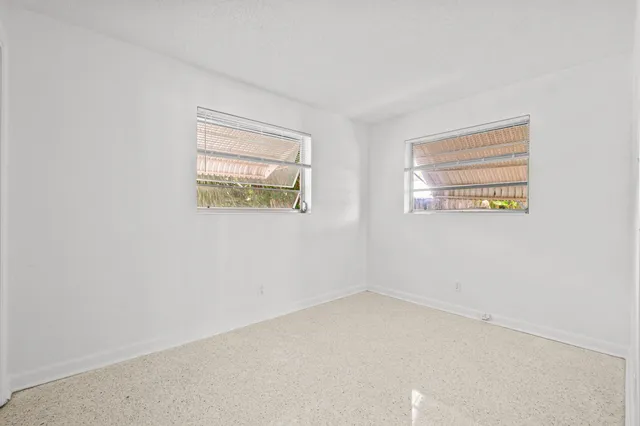 $2,000 | 211 Sunrise Avenue, Unit 5, Lantana, FL 33462