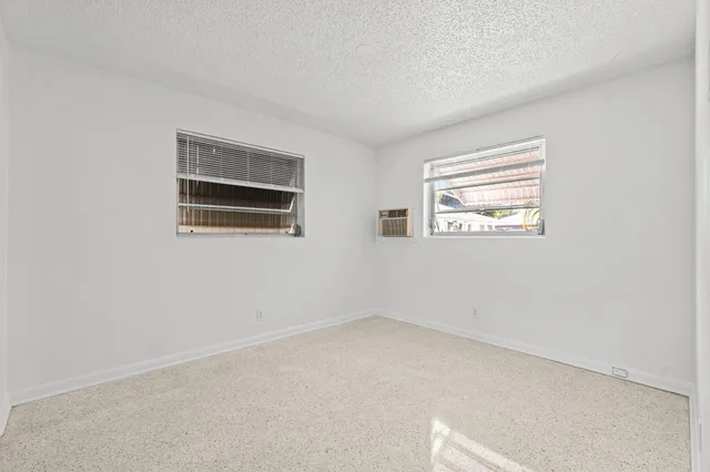 $2,000 | 211 Sunrise Avenue, Unit 5, Lantana, FL 33462