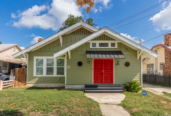 $1,850 | 1219 Nolan Street, San Antonio, TX 78202