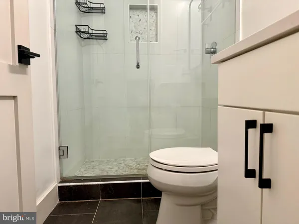 $2,250 | 256 15th Street Southeast, Unit 3, Washington, DC 20003