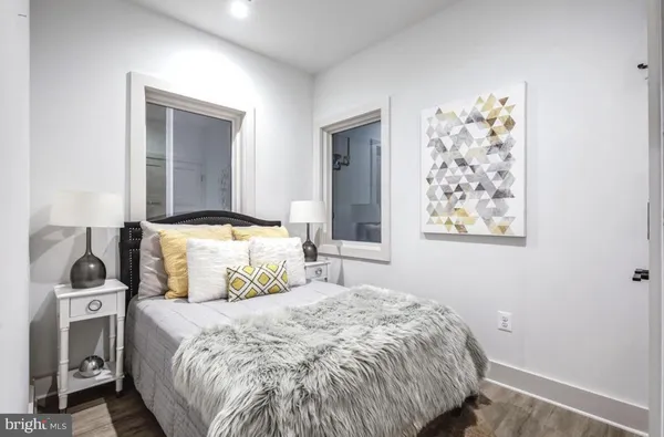 $2,250 | 256 15th Street Southeast, Unit 3, Washington, DC 20003