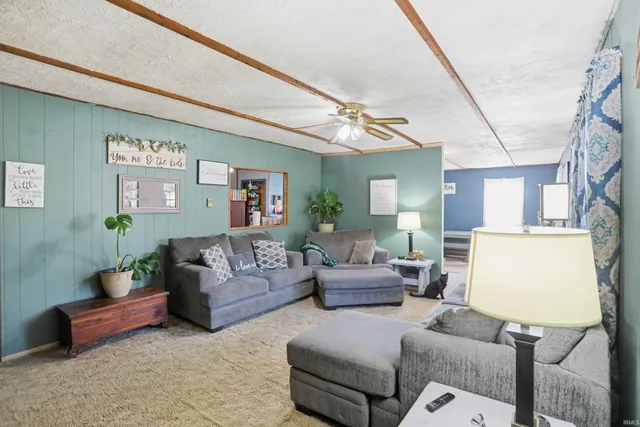 $99,900 | 301 South Adams Street, West Lebanon, IN 47991