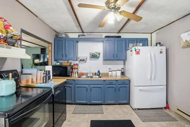 $99,900 | 301 South Adams Street, West Lebanon, IN 47991