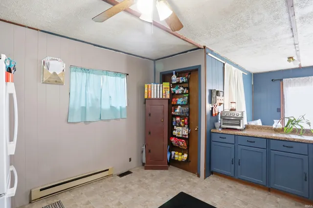 $99,900 | 301 South Adams Street, West Lebanon, IN 47991