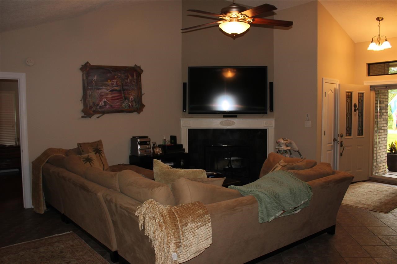 2415 Knotty Pine Drive Navarre, FL 32566 - Photo 14 of 19