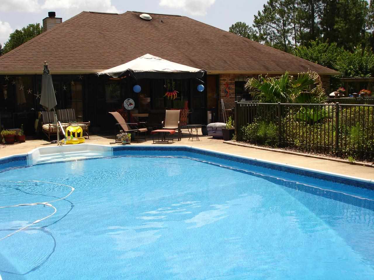 2415 Knotty Pine Drive Navarre, FL 32566 - Photo 5 of 19