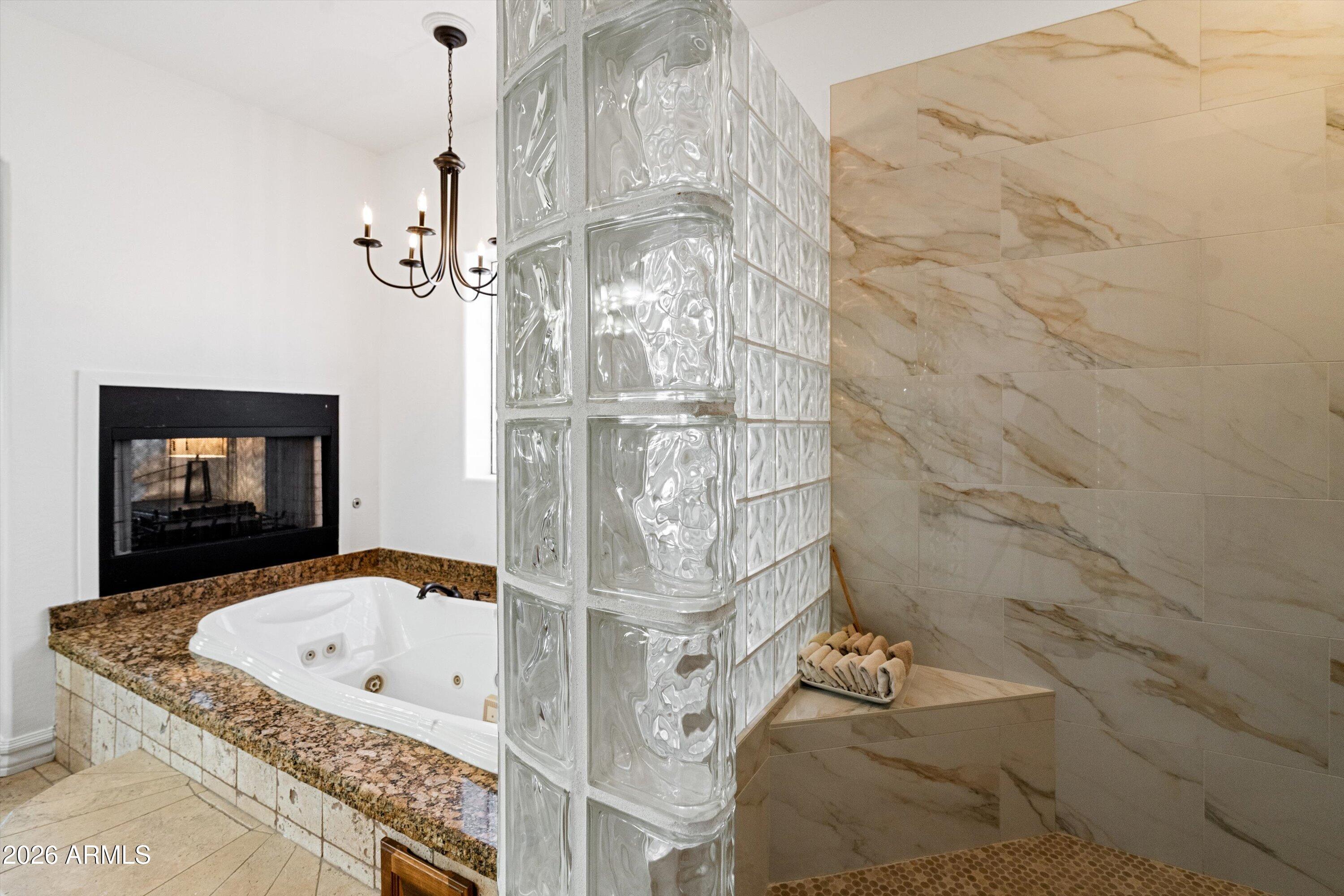 1823 West Maddock Road Phoenix, AZ 85086 - Photo 48 of 121 048-Master Bathroom