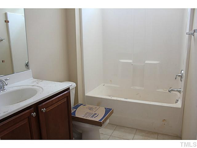932 Palace Garden Way Raleigh, NC 27603 - Photo 8 of 16 Bathroom