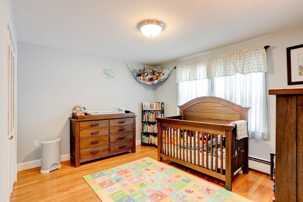 444 South Border Road Winchester, MA 01890 - Photo 12 of 36