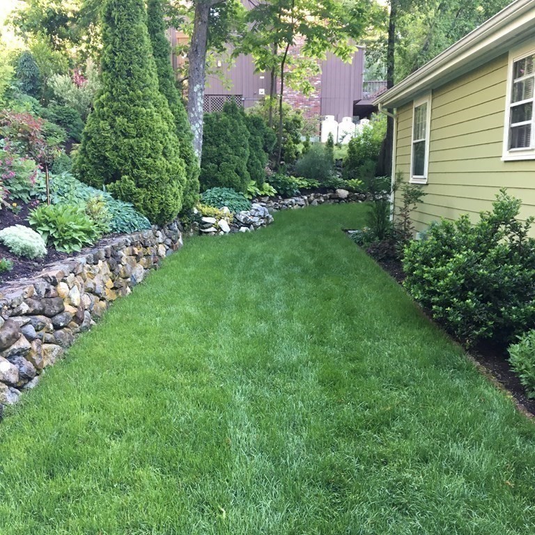 444 South Border Road Winchester, MA 01890 - Photo 26 of 36