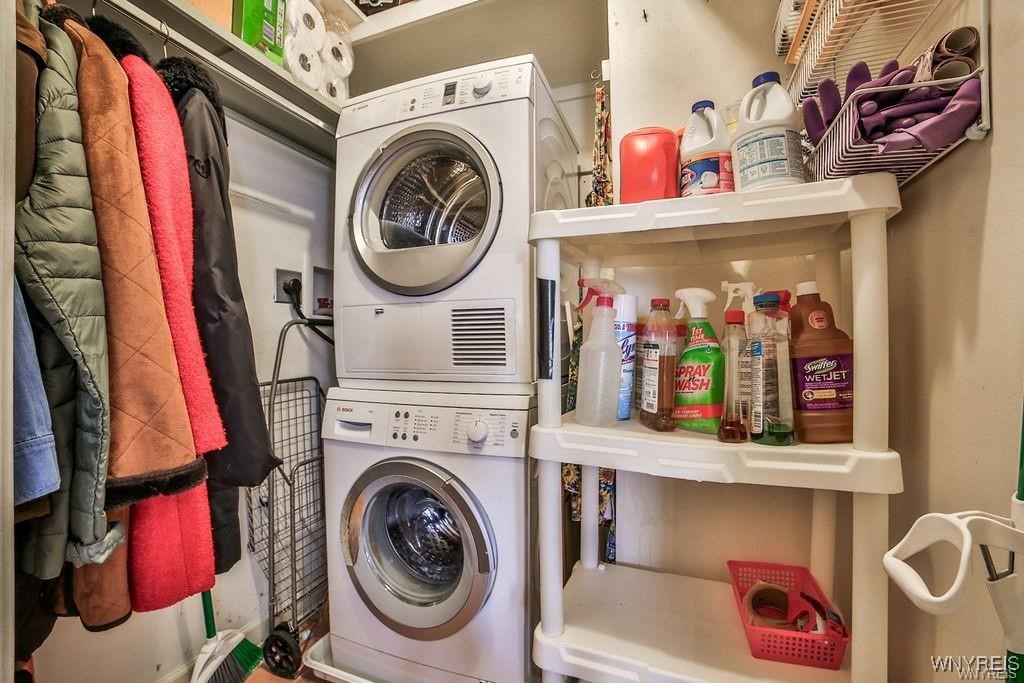 1370 Maple Road, Unit 1 Amherst, NY 14221 - Photo 19 of 32