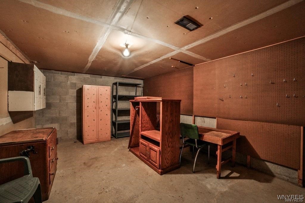 1370 Maple Road, Unit 1 Amherst, NY 14221 - Photo 20 of 32