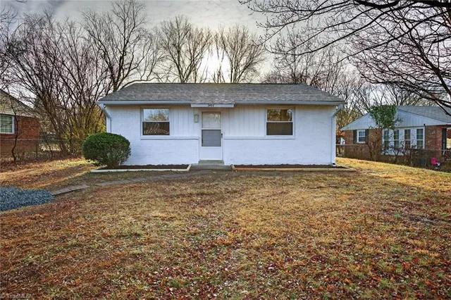 $160,000 | 2403 Madre Place, Greensboro, NC 27406