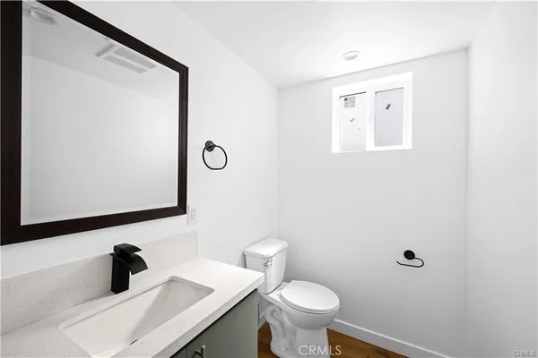 $3,795 | 6832 Hazeltine Avenue, Unit 1, Van Nuys, CA 91405