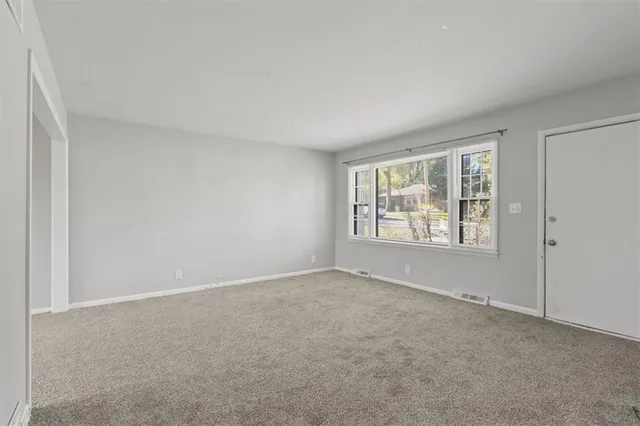 $169,500 | 11203 Cleveland Avenue, Kansas City, MO 64137