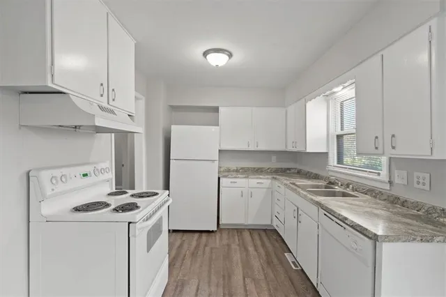 $169,500 | 11203 Cleveland Avenue, Kansas City, MO 64137