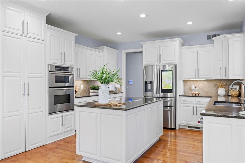 1933 Northwest 370th Road Kingsville, MO 64061 - Photo 10 of 36