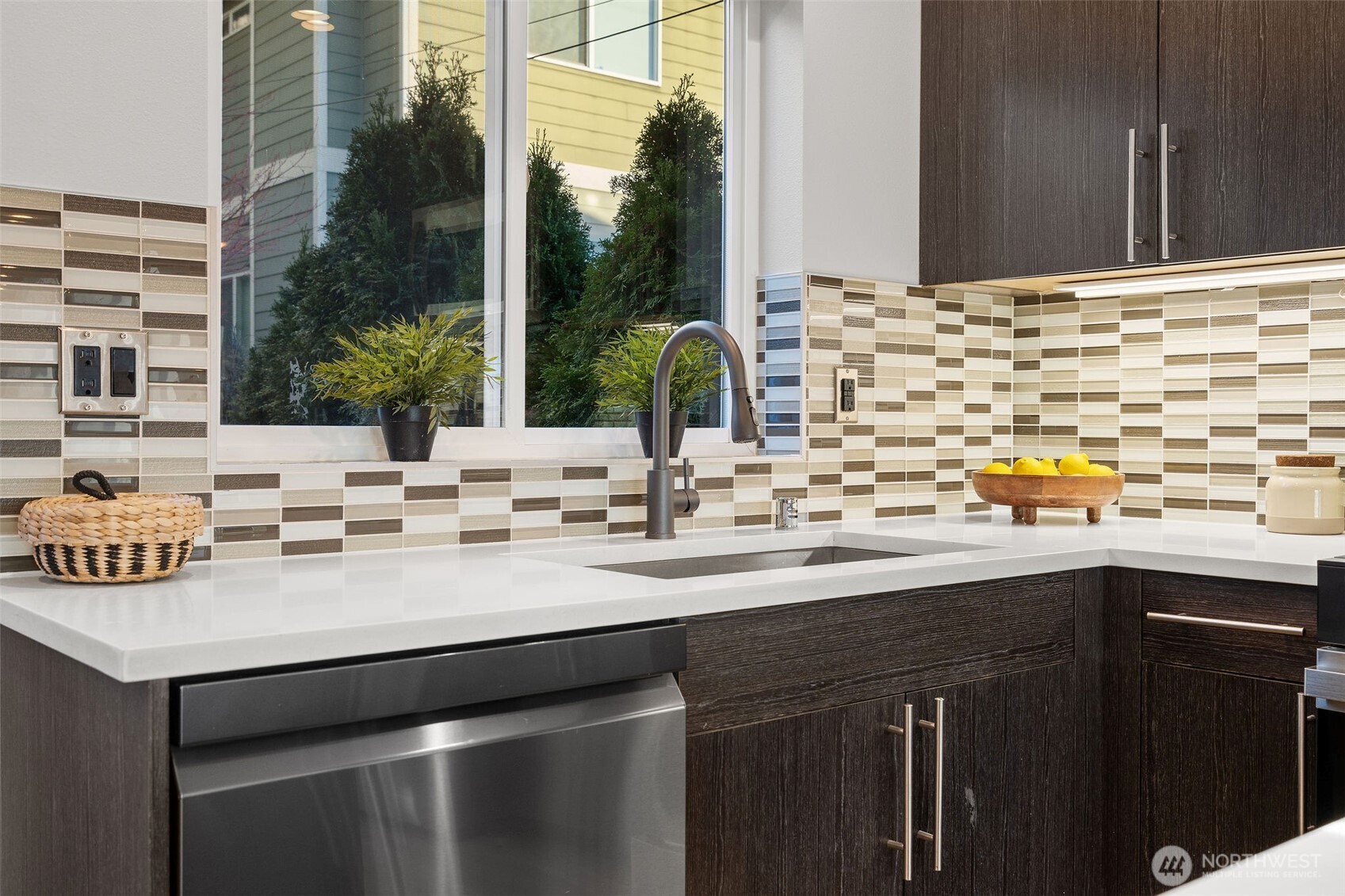 4714 Delridge Way Southwest Seattle, WA 98106 - Photo 15 of 40