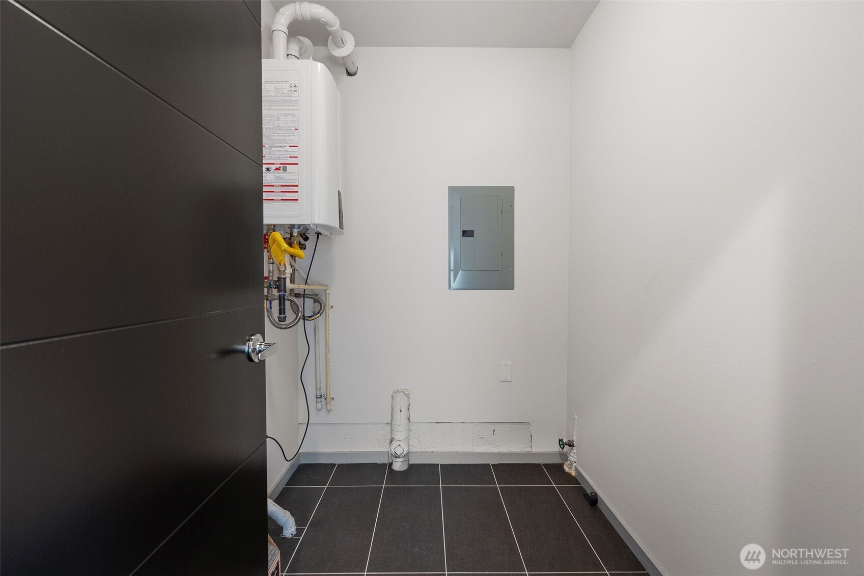 4714 Delridge Way Southwest Seattle, WA 98106 - Photo 35 of 40