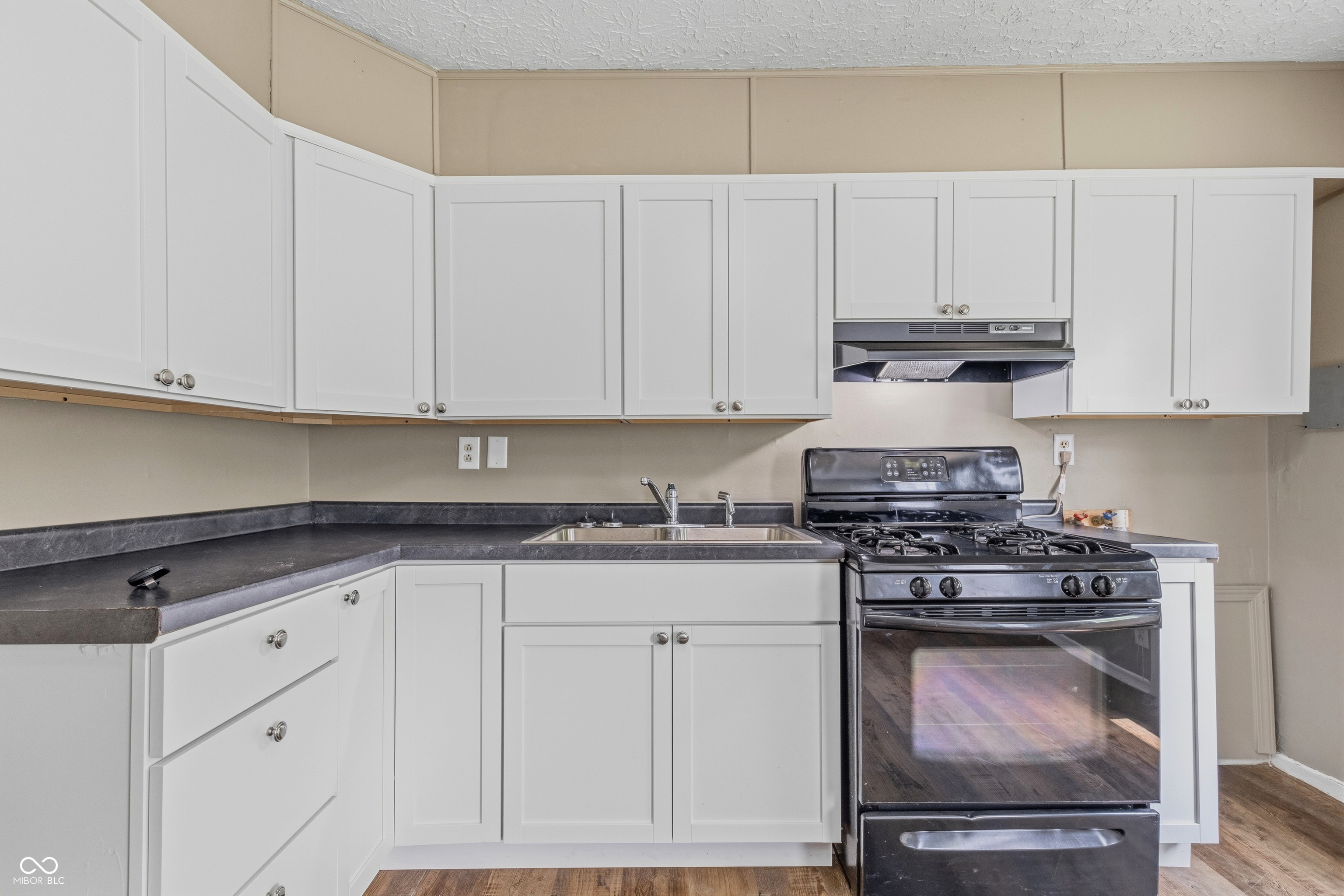 8315 Roy Road Indianapolis, IN 46219 - Photo 8 of 23 Gallery Image 8