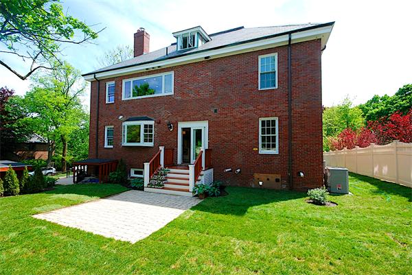 73 Gardner Road, Unit 1 Brookline, MA 02445 - Photo 22 of 26