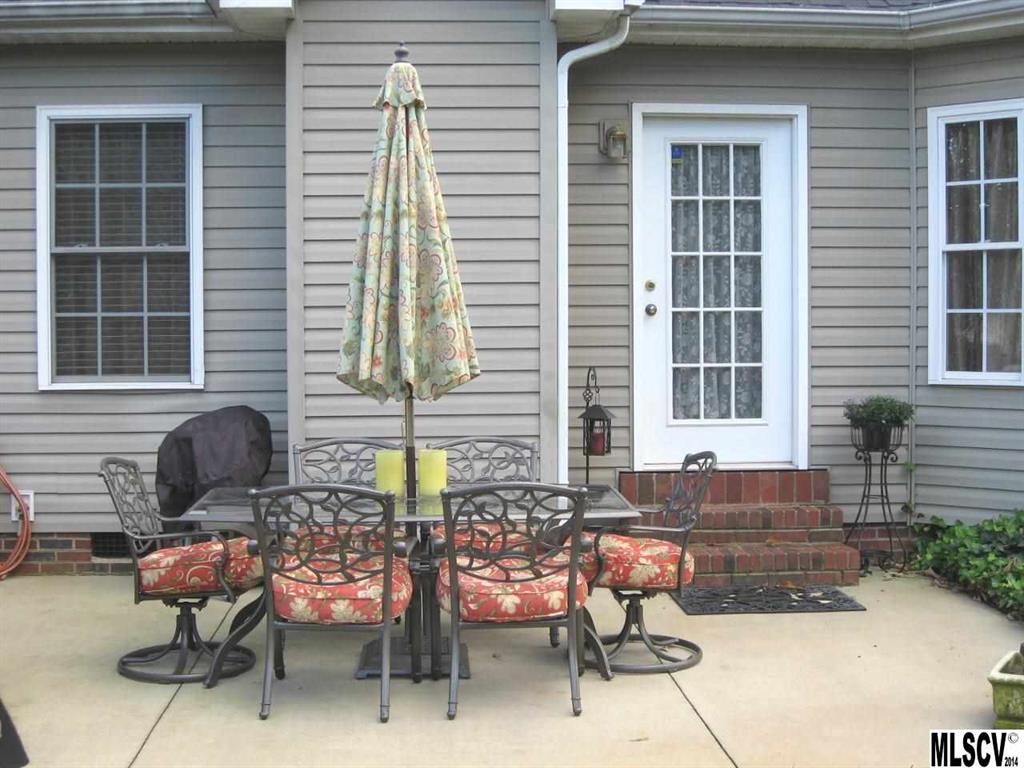 1814 Piper's Ridge Circle Northwest Conover, NC 28613 - Photo 3 of 24 Gallery Image 3