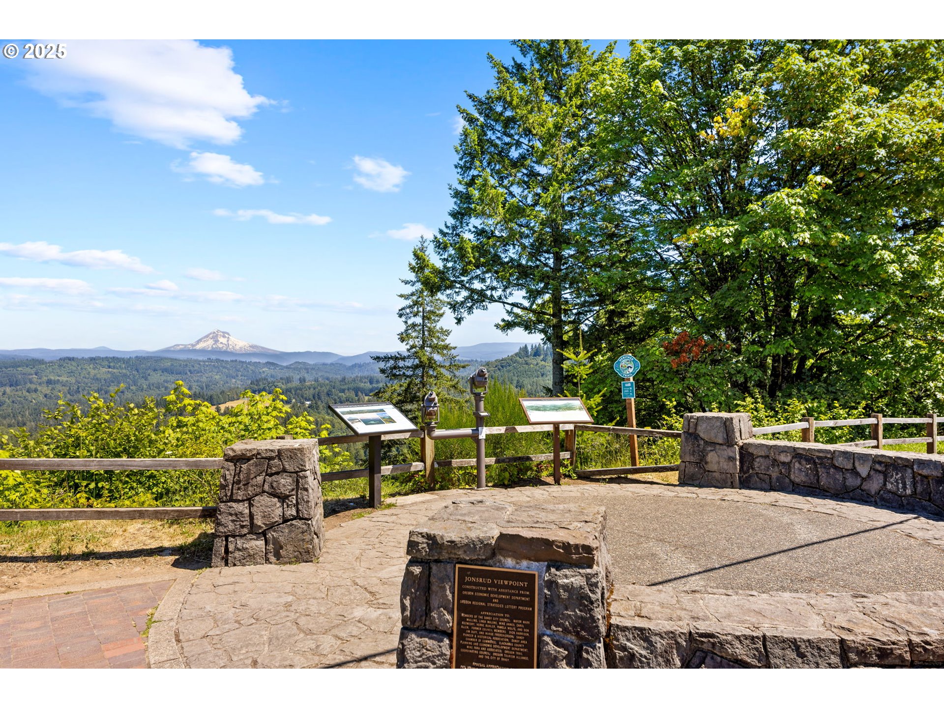 36904 Salmonberry Avenue Sandy, OR 97055 - Photo 39 of 44 a view of outdoor space and yard