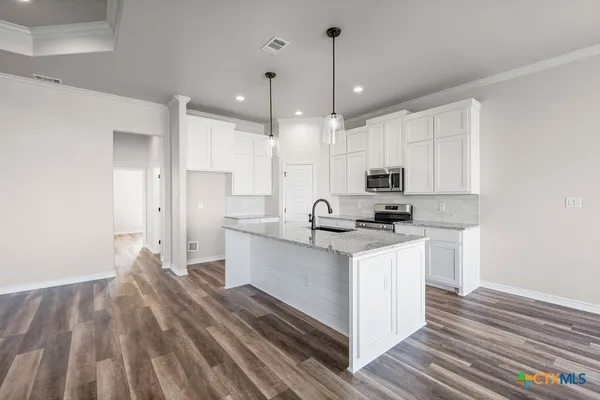 $379,900 | 224 Creek Plum Lane, Temple, TX 76502