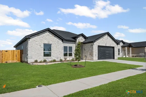 $379,900 | 224 Creek Plum Lane, Temple, TX 76502