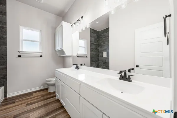 $379,900 | 224 Creek Plum Lane, Temple, TX 76502