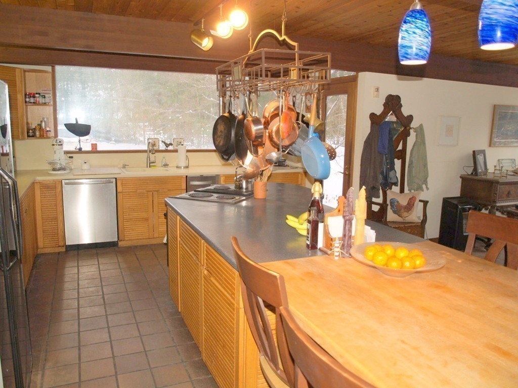 132 Long Ridge Road Carlisle, MA 01741 - Photo 17 of 30 Gallery Image 17