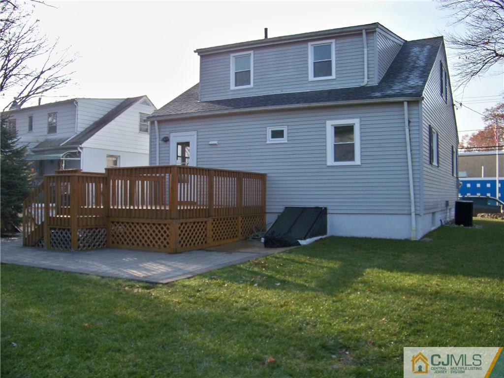975 Ridgewood Avenue North Brunswick, NJ 08902 - Photo 10 of 22 Gallery Image 10