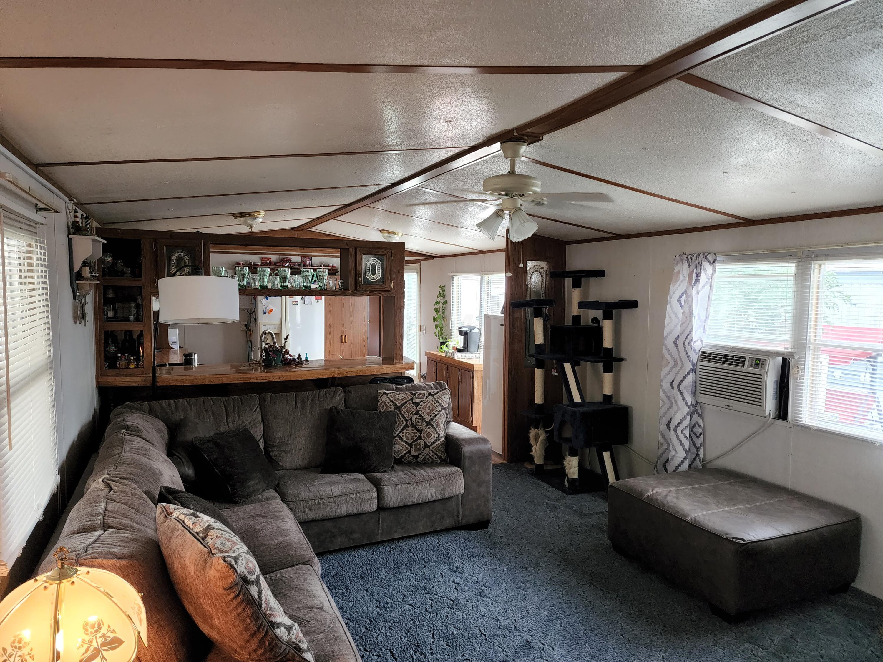 4711 Walnut Road, Unit LOT M2 Buckeye Lake, OH 43008 - Photo 9 of 19 Living Room