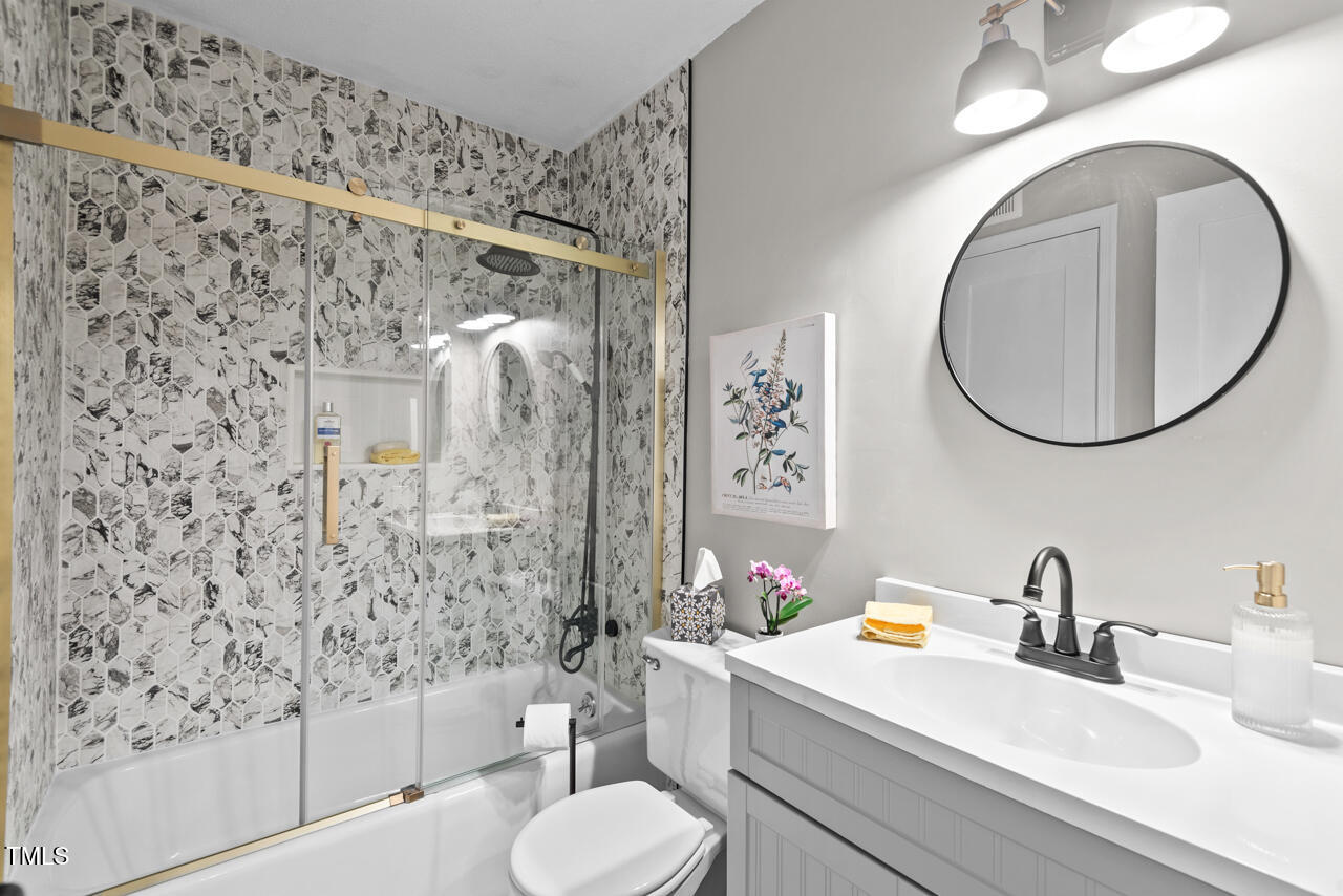 807 West Trinity Avenue, Unit 220 Durham, NC 27701 - Photo 18 of 33 32