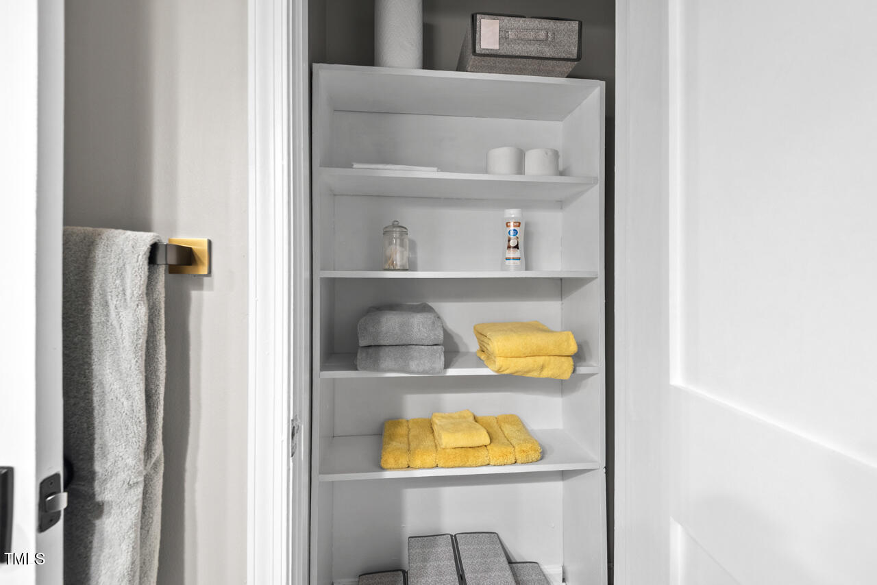 807 West Trinity Avenue, Unit 220 Durham, NC 27701 - Photo 21 of 33 36