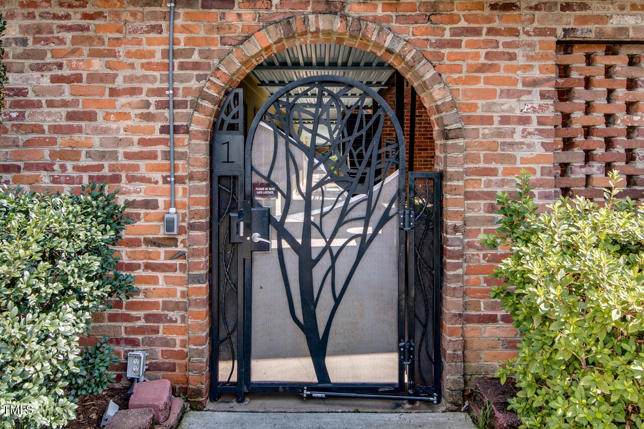 807 West Trinity Avenue, Unit 220 Durham, NC 27701 - Photo 31 of 33 87