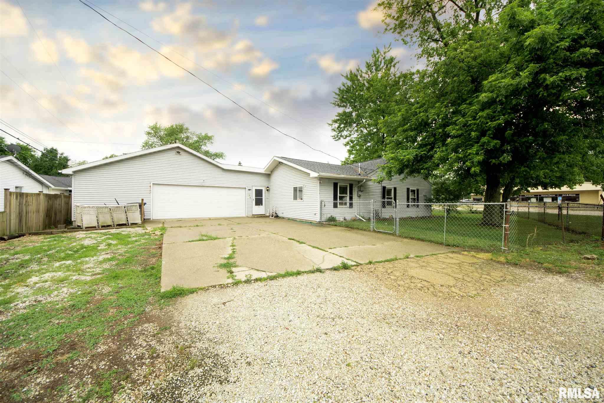 2377 Washington Road Washington, IL 61571 - Photo 1 of 28 Gallery Image 1