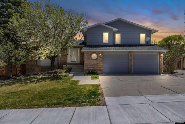 $439,000 | 435 Evans Drive, Green River, WY 82935