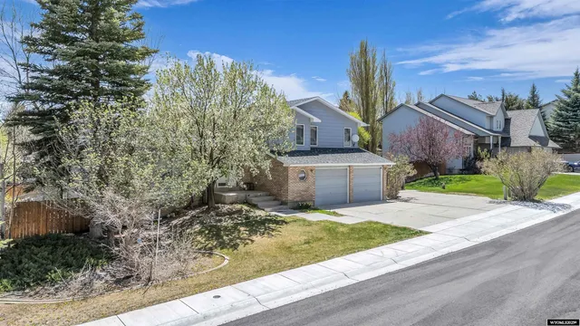 $439,000 | 435 Evans Drive, Green River, WY 82935