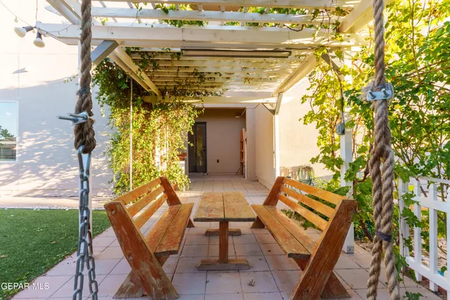 $275,000 | 4561 Mark Aviso, El Paso, TX 79938