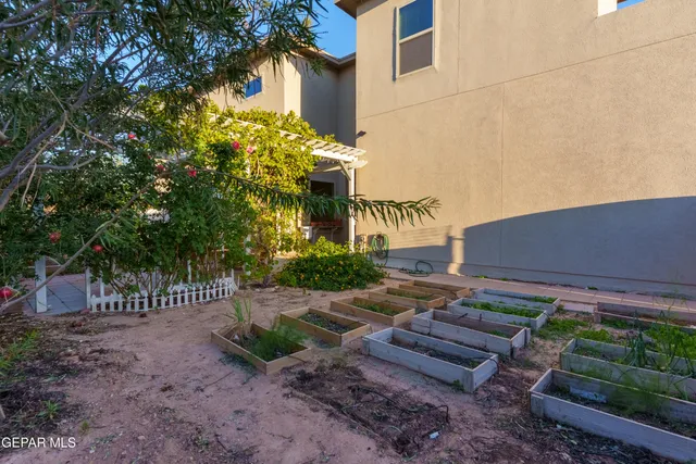 $275,000 | 4561 Mark Aviso, El Paso, TX 79938