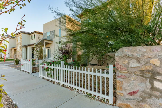 $275,000 | 4561 Mark Aviso, El Paso, TX 79938