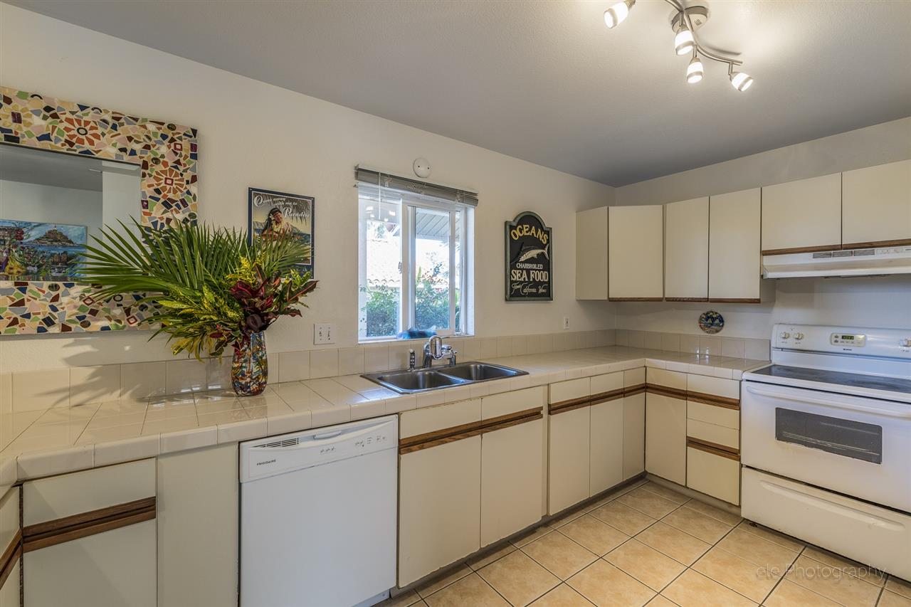 164 Hui Rd F Lahaina, HI 96761 - Photo 6 of 24 Gallery Image 6