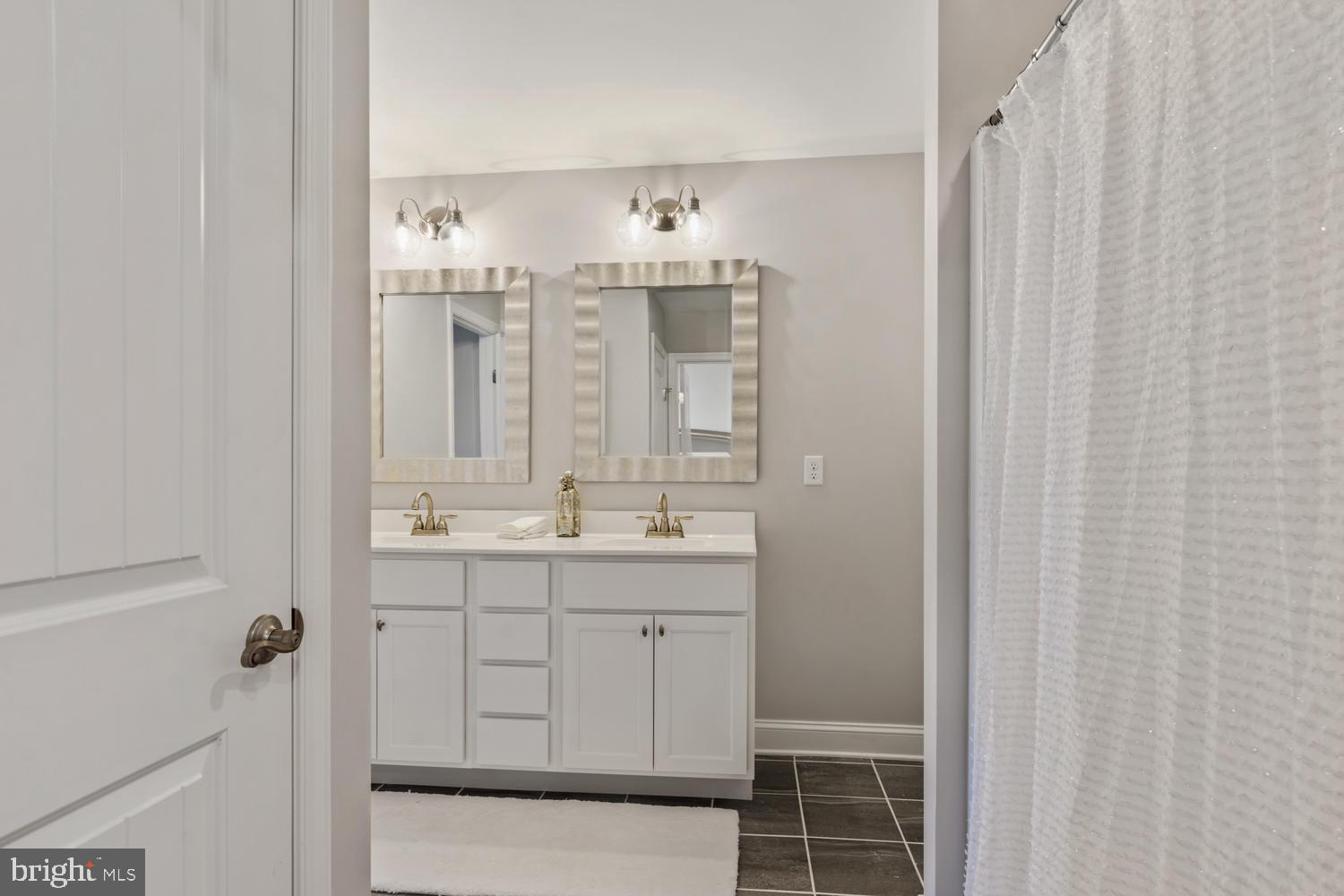 11007 Fair Lane Ridgely, MD 21660 - Photo 22 of 37 Master Bath w/separate toilet area