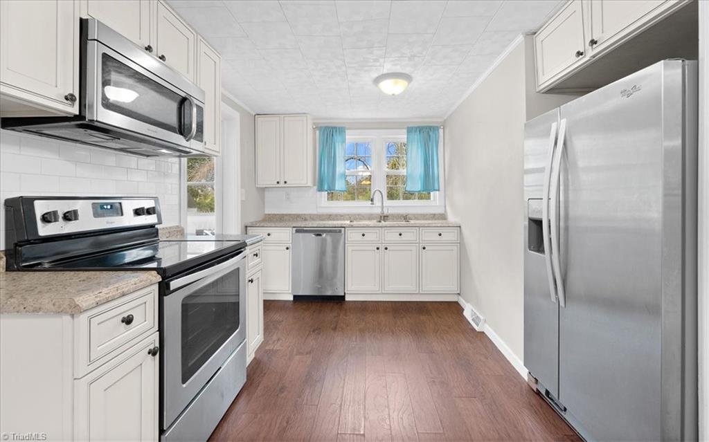 7175 Ellison Road Stokesdale, NC 27357 - Photo 12 of 30 Gallery Image 12