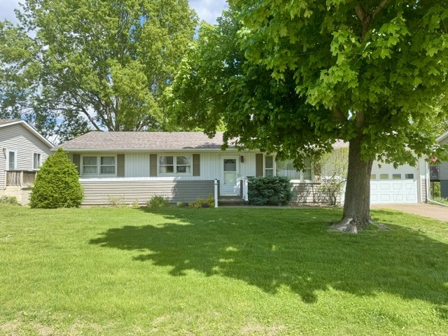 2613 North 11th Street Clinton, IA 52732 - Photo 31 of 32
