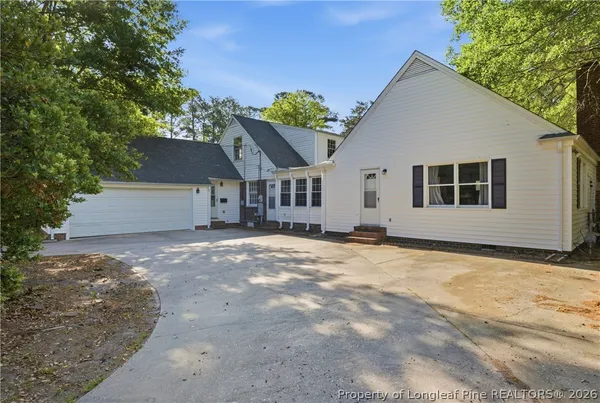 $299,000 | 2303 North Barker Street, Lumberton, NC 28358