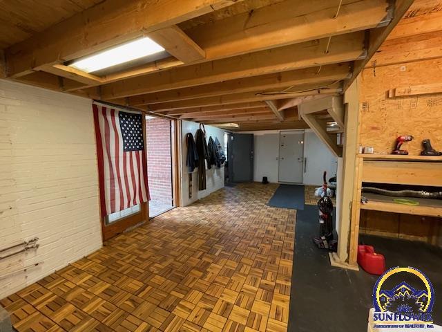 1700 Southwest Buchanan Street Topeka, KS 66604 - Photo 23 of 28 View of Living room