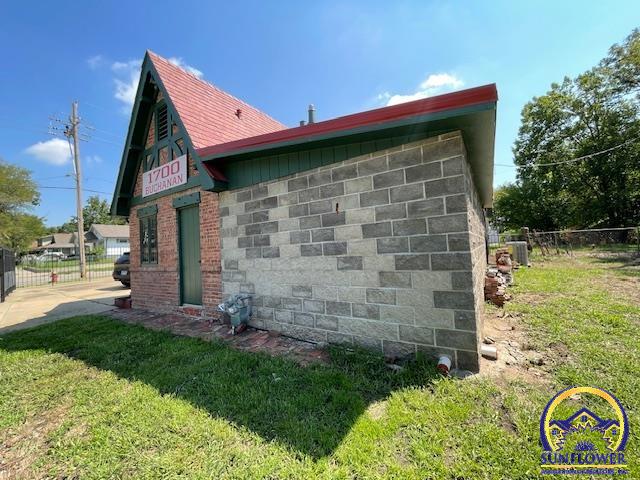1700 Southwest Buchanan Street Topeka, KS 66604 - Photo 10 of 28 West of Home